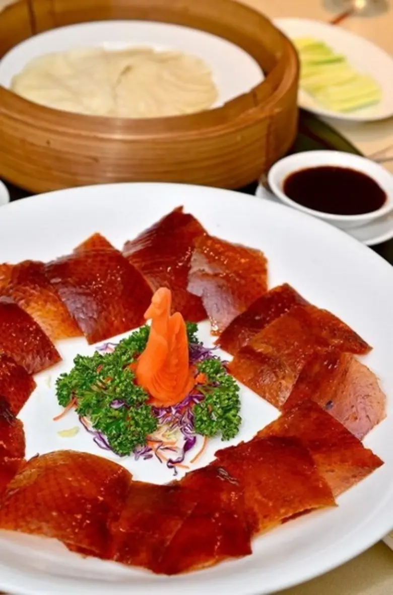 "Special Price of Pecking Duck" "เป็ดปักก...