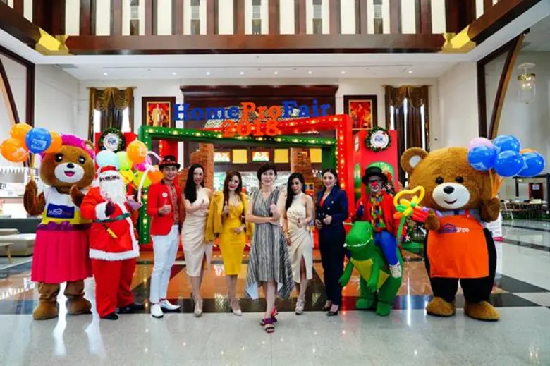 นางสาวสิริวรรณ เสริมชีพ ผู้จัดการทั่วไปฝ่...