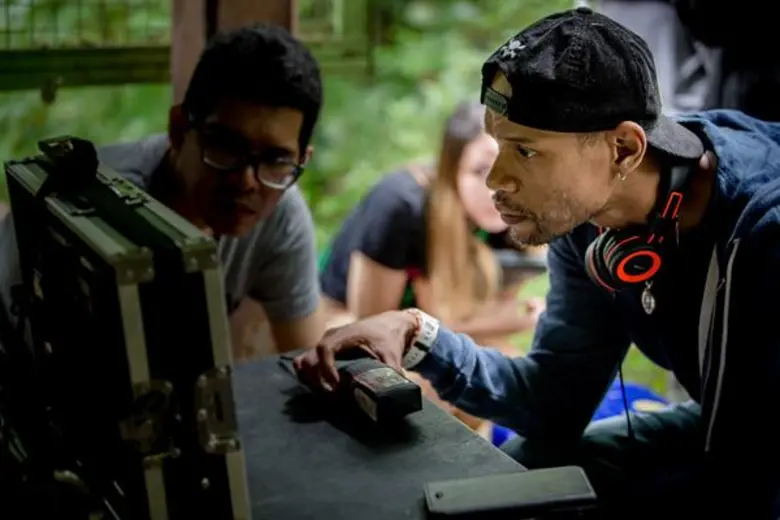 ไมค์-ภณธฤต จัดหนักครบเครื่องทั้งหลอน’ทั้งฮาใส่เต็มแบบไม่มียั้ง งานบวชก็มา ความผวาก็มี...ในภาพยนตร์หลอนสุดสนุก “พี่นาค”