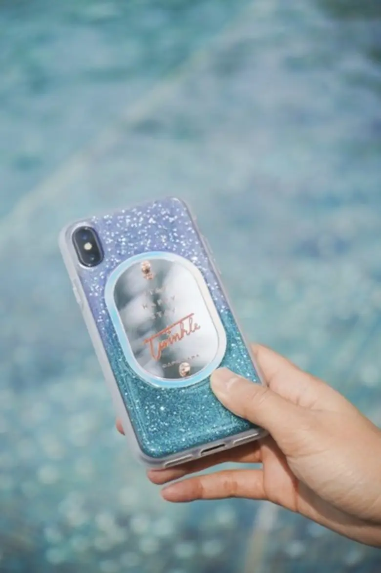 ของขวัญปีใหม่นี้กับ item สุดคิ้ว