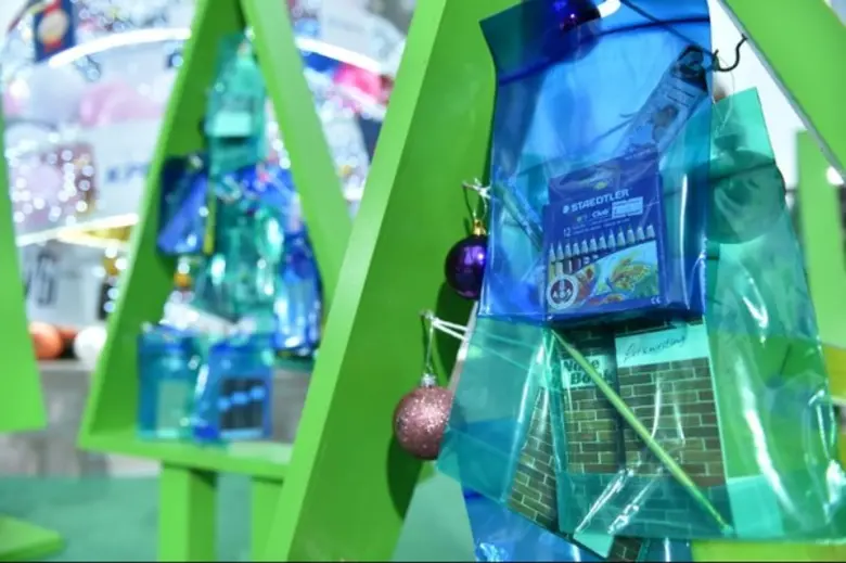 กลุ่มแอสเสท เวิรด์ คอร์ปอเรชั่น โดย นายโส...