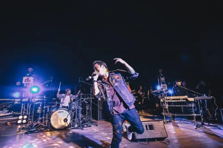 มันส์ไฟลุก!! มี เรคคอร์ด จัดปาร์ตี้เปิดตัวศิลปินใหม่9เบอร์