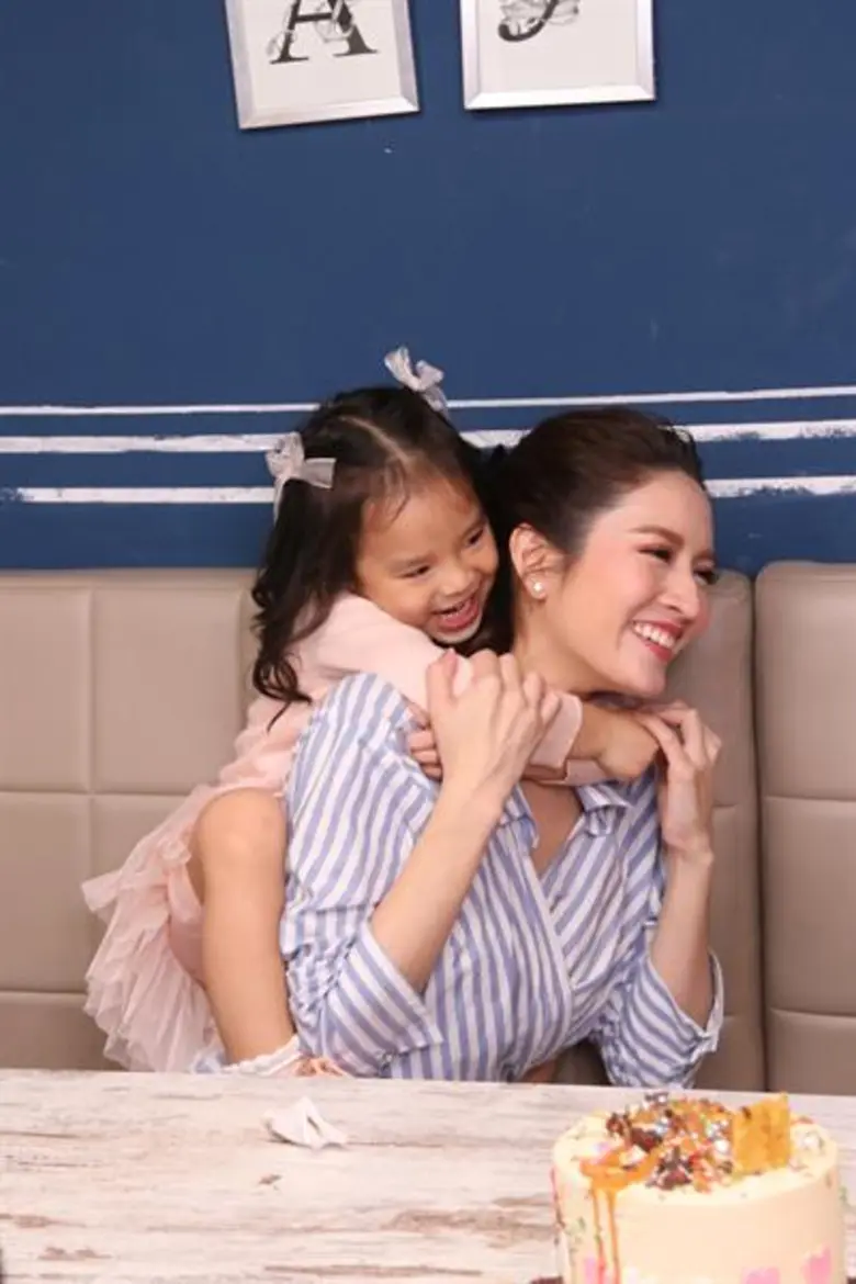 ทีวีไกด์: รายการ “LITTLE NIRIN” “แอฟ” อึ้ง “ปีใหม่” มีแฟนแล้ว!