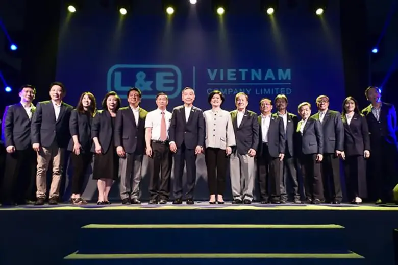 นายปกรณ์ บริมาสพร ประธานกรรมการบริหาร (ที...