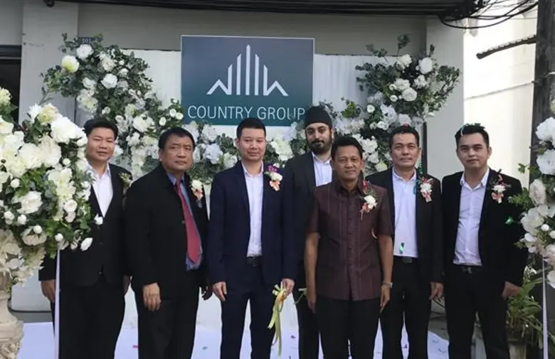 ดร.วีรพัฒน์ เพชรคุปต์ ประธานเจ้าหน้าที่บร...