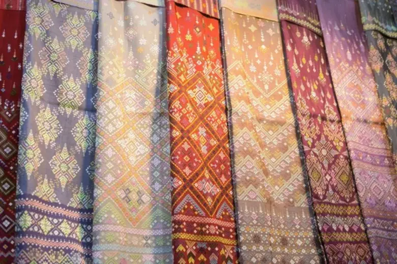 แพรวา…ราชินีแห่งไหมไทย