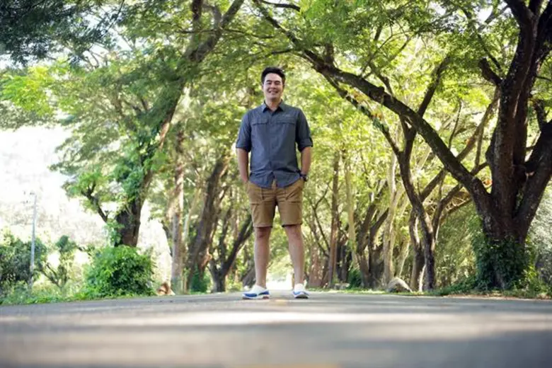 ทีวีไกด์: รายการ "สมุดโคจร On The Way"  มาเยือนกาญจน์สักครั้งหนึ่ง สัมผัสความเสียวสุดเอ็กซ์ตรีม จ๊อบ นิธิ ท้าโดดยูโรบันจี้