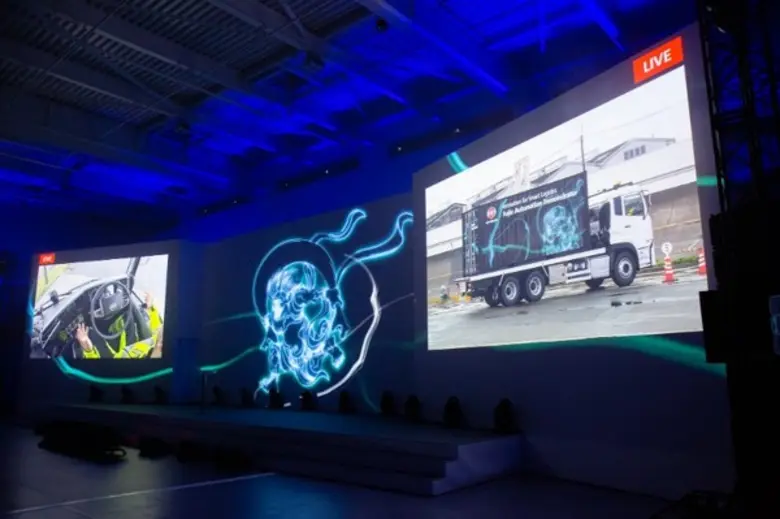 ยูดี ทรัคส์สาธิตระบบอัตโนมัติระดับ 4 สำหรับรถบรรทุกขนาดใหญ่เป็นครั้งแรก