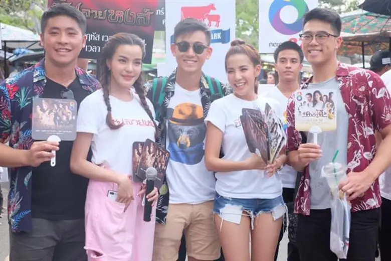 “ใบเตย – ไนกี้ - จูน” ย้ำความแรง “ซิ่นลายหงส์” บุกตะลุย “สัมมากร-จตุจักร”