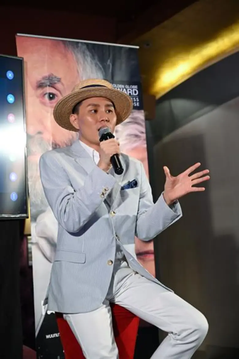 “ เอิร์ธ ออสการ์ “ “ วีรพร นิติประภา “ นำทีมนักเขียน บล็อคเกอร์ สื่อมวลชนไทย “ เกล็น โคลส “ โชว์พลังการแสดงสุดยอดใน “ The Wife เมียโลกไม่จำ “