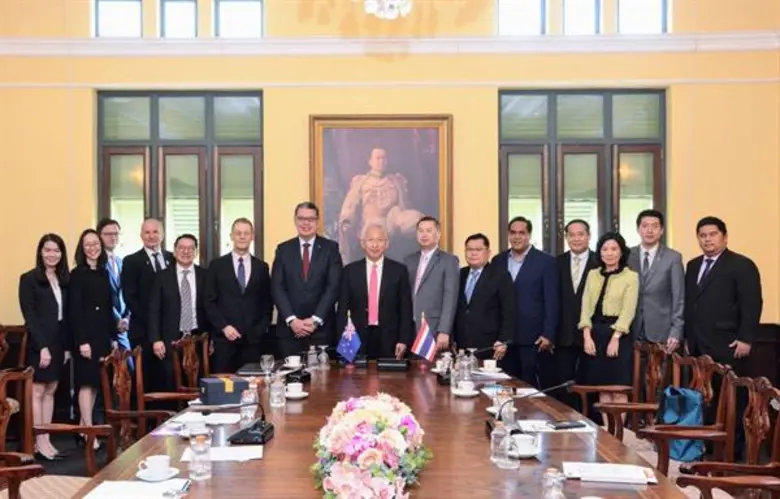 เริ่มประชุมเวลา 11.00 น. ณ ห้องประชุมวชิร...