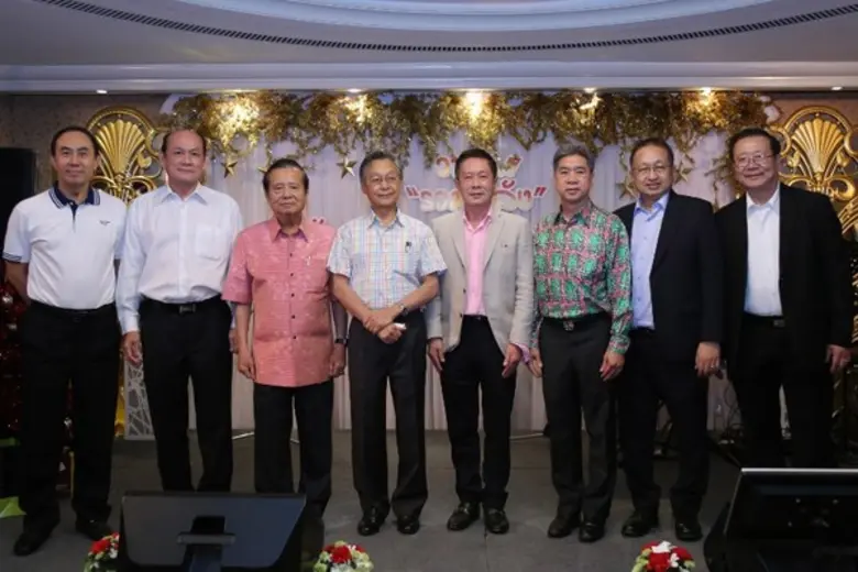 ชวน หลีกภัย อดีตนายกรัฐมนตรี ให้เกียรติมา...