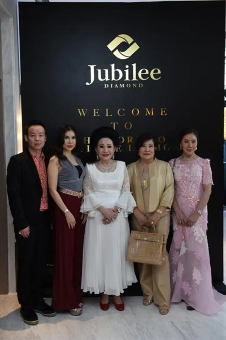 จัดใหญ่ จัดเต็ม อวดโฉมเพชรกะรัตน้ำงาม ระดับ 6 ดาว ครั้งแรกในประเทศไทย ในงาน “เดอะ เลเจนดารี ออฟ กะรัต”