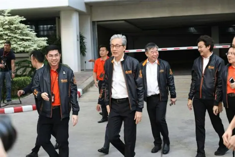 นายสมคิด จาตุศรีพิทักษ์ รองนายกรัฐมนตรี เ...