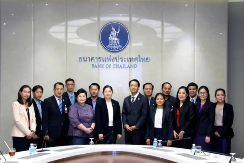 ดร.รักษ์ วรกิจโภคาทร กรรมการและผู้จัดการท...