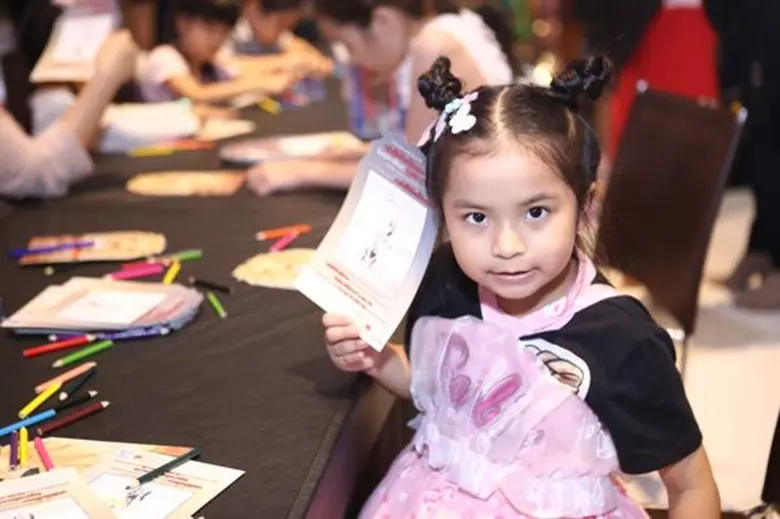 เติมไปด้วยรอยยิ้มและความอบอุ่นทั่วทั้งงาน...