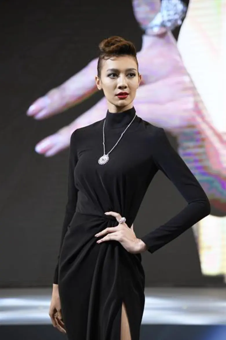 สยามเจมส์ กรุ๊ป โชว์ผลงาน 12 อัตลักษณ์เครื่องเงินไทย ยิ่งใหญ่ ชูศักยภาพผู้ประกอบการ ในโครงการสืบสานงานเงิน