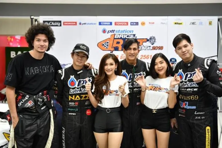 "พีท" ธนภณ ทองเจือ ดารานักแข่งรถชื่อดังขอ...