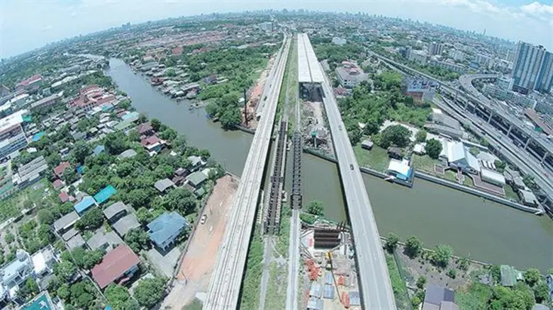 วสท. แนะวิธีปฏิบัติตน หากเกิดเหตุรถเสียบนทางด่วน หรือทางด่วน