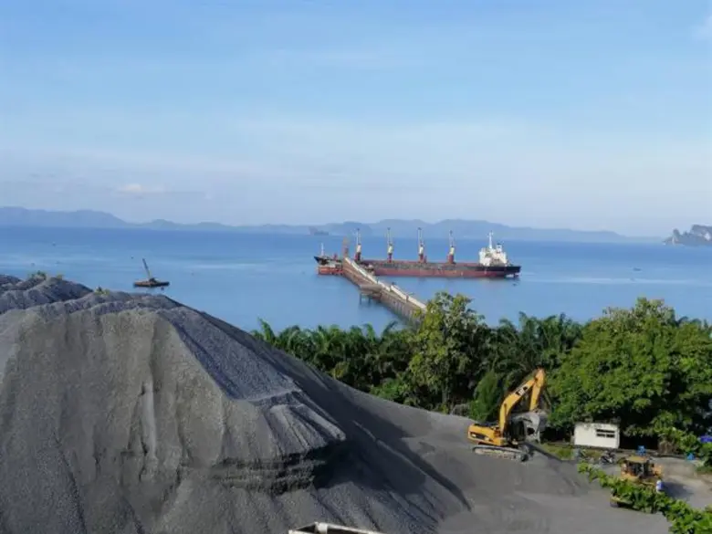 นายสมพร อดิศักดิ์พานิชกิจ เลขาธิการสภาการ...