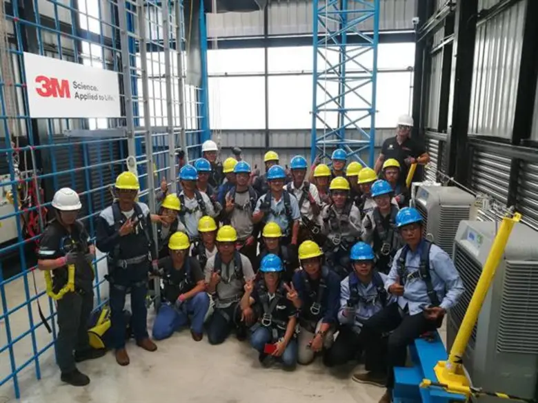 บริษัท 3เอ็ม ประเทศไทย โดยแผนกผลิตภัณฑ์เพ...