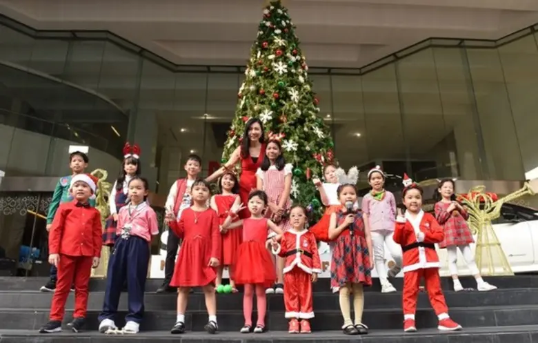 “สยามกลการ” เปิดไฟต้นคริสต์มาส ส่งมอบความสุขเทศกาลส่งท้ายปีเก่า-ต้อนรับปีใหม่ 2019