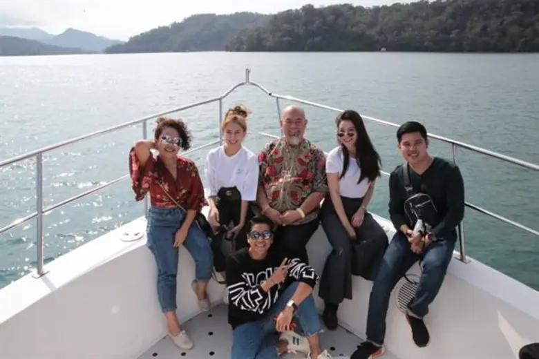 #เลิกนกแล้วจ้า “ซินแสเป็นหนึ่ง” พา “ดีเจ.แนน” ตะลุยขอคู่ที่ไต้หวัน