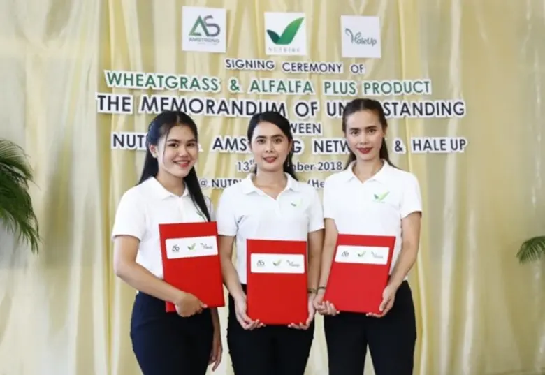 มอบสิทธิ์การจำหน่ายผลิตภัณฑ์ “ วีทกราส แอนด์ อัลฟัลฟ่าพลัส"