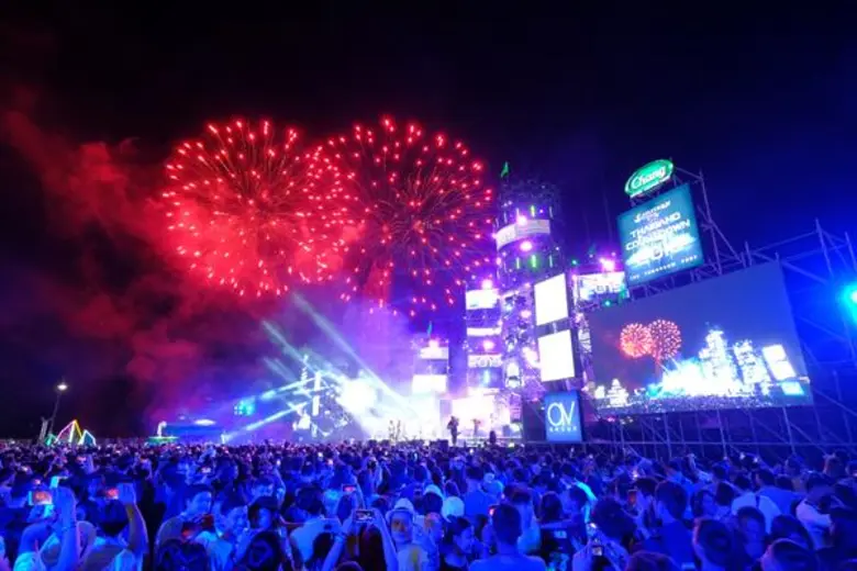 เคาท์ดาวน์สุดมันส์ที่เอเชียทีคในงาน ช้างมิวสิคคอนเนคชั่น พรีเซนส์ ASIATIQUE THAILAND COUNTDOWN 2019 'THE TOMORROW PORT’