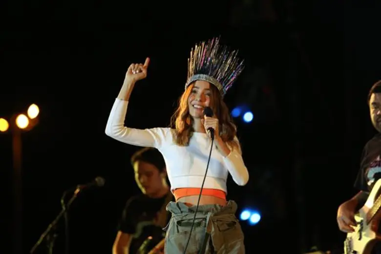 “ปาล์มมี่-โมเดิร์นด็อก” นำทัพศิลปินมอบความสุข สนั่นคอนเสิร์ตสุดมันส์ในงาน “เมกา เคาท์ดาวน์ 2019”