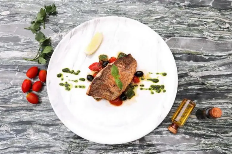 หลากรสชาติเมนูปลาจานเด่นเพื่อสุขภาพ จากโคสต์บีชคลับและบิสโทรณ โรงแรมเซ็นทาราแกรนด์บีชรีสอร์ทและวิลลา หัวหิน