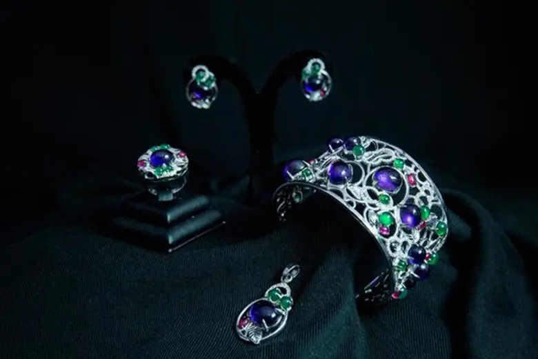 เปิดคอลเลคชั่น 12 เครื่องเงินไทย ไม่แพ้ชาติใดในโลก