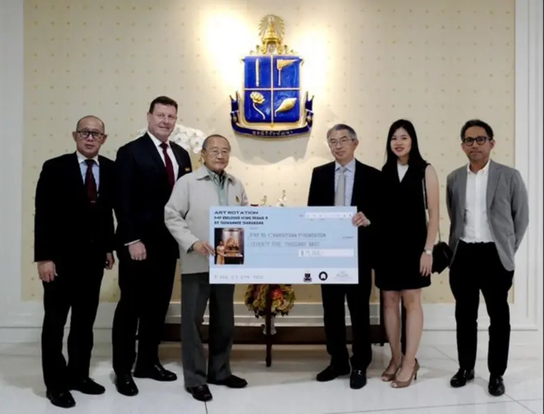 The management of the luxury boutique hot...