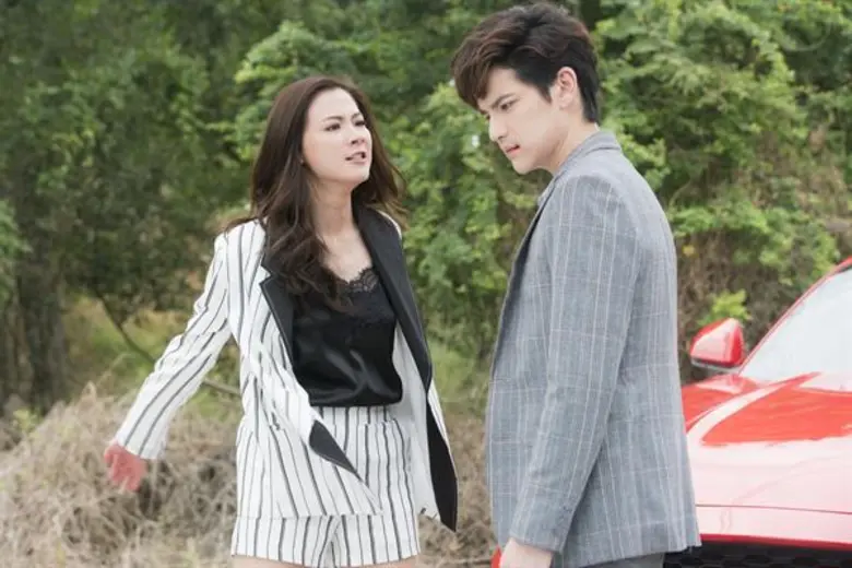 เพราะความเชื่อใจเป็นเหตุเลยทำให้นางเอกสาว...