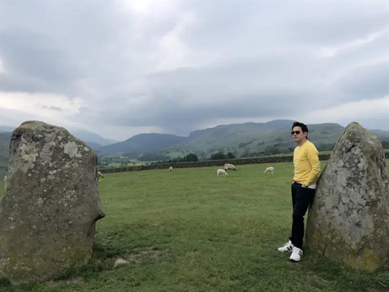 ทีวีไกด์: รายการ "หนีเที่ยวกัน" วันเดียวเที่ยว 2 ประเทศ “ฟลุค” ชี้ชะตา “นาตาลี”!