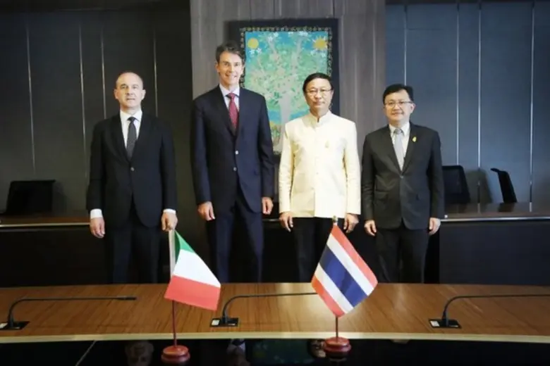 ดร.พิเชฐ ดุรงคเวโรจน์ รัฐมนตรีว่าการกระทร...