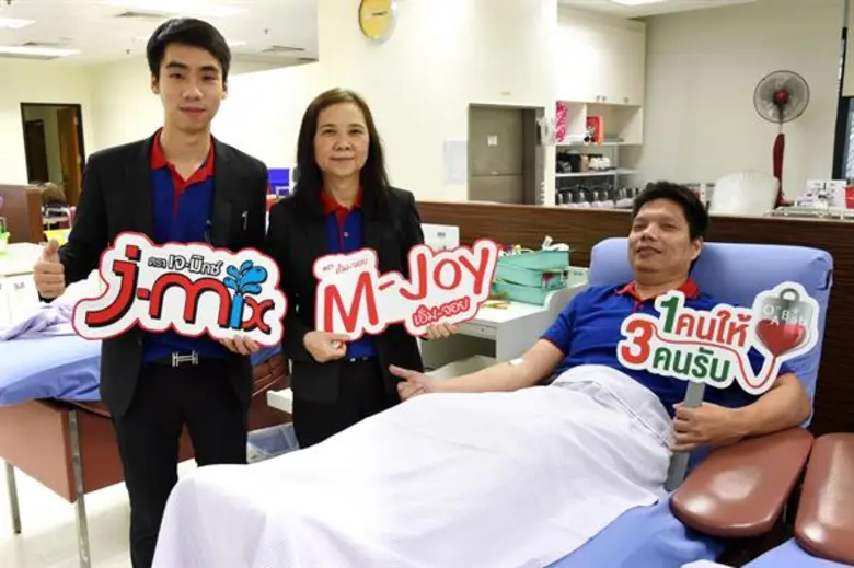 เวิลด์ ฟูดส์ฯ นำทีมพนักงานบริจาคโลหิต ทำบุญรับปีใหม่