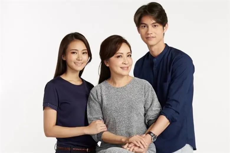 เรื่องย่อ: ก่อนอรุณจะรุ่ง