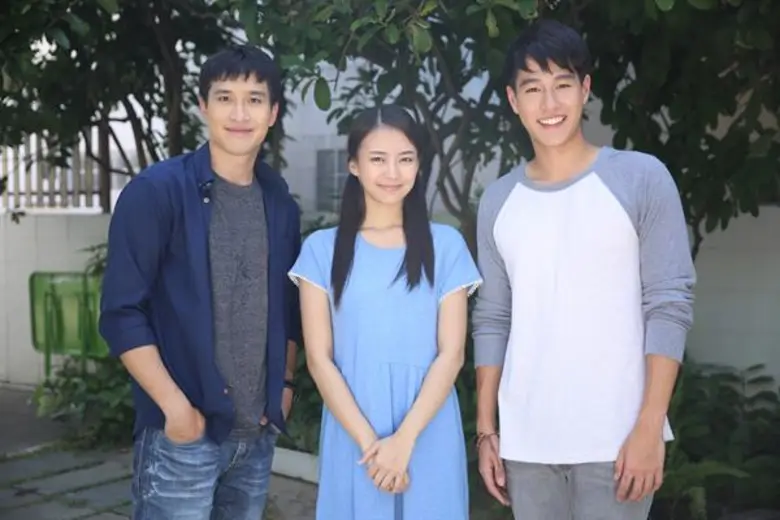 เรื่องย่อ: ก่อนอรุณจะรุ่ง