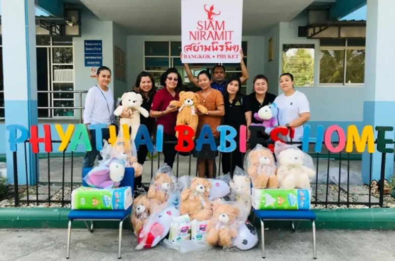 คุณวัลลภา โภควัฒน์ ผู้ช่วยกรรมการผู้จัดกา...