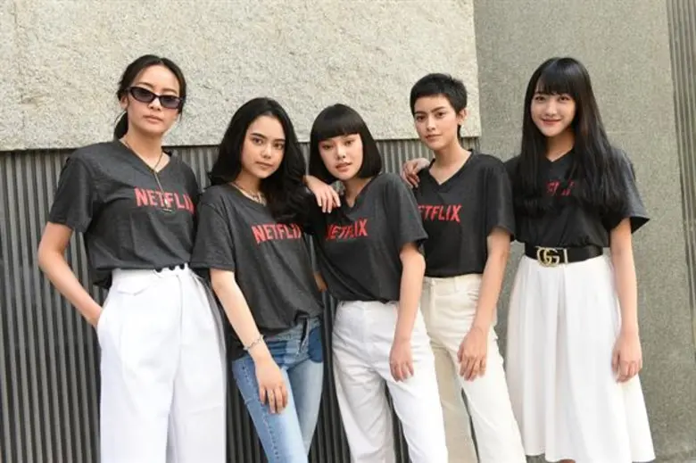 NETFLIX ยกทัพดารานักแสดงชั้นนำของไทย ร่วมพิธีบวงสรวง “เคว้ง (The Stranded)” ออริจินอลซีรีส์ไทยเรื่องแรก