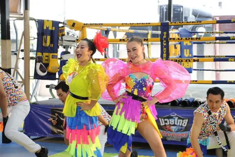 กลายเป็นกระแสดราม่าในโลกโซเชียล "ลาล่า อา...