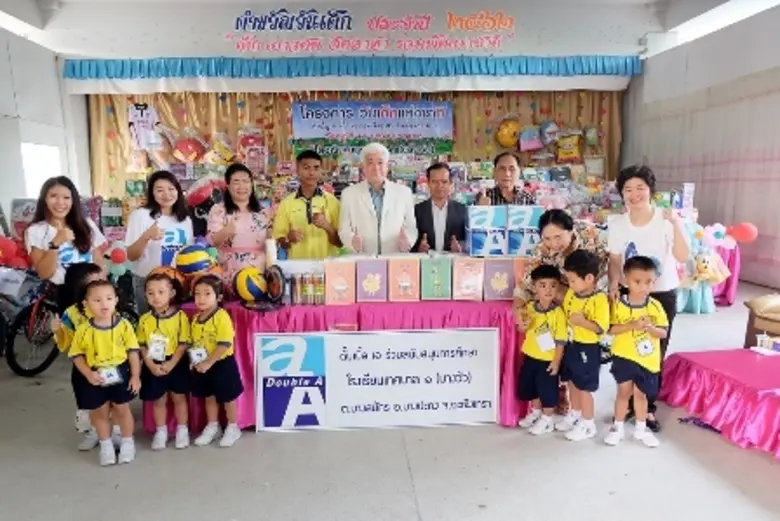 นายชาญวิทย์ จารุสมบัติ รองกรรมการผู้จัดการใหญ่ ดั๊บ...