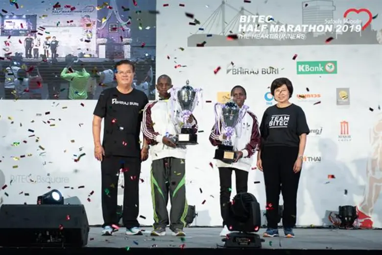 ไบเทค ฮาล์ฟ มาราธอน 2019 “ The Heart Runners วิ่งด้วยใจ ให้ด้วยรัก” งานวิ่งเพื่อการกุศลสุดยิ่งใหญ่บนถนนเทพรัตน (บางนา-ตราด) ร่วมส่งเสริมคนไทยมีสุขภาพดี