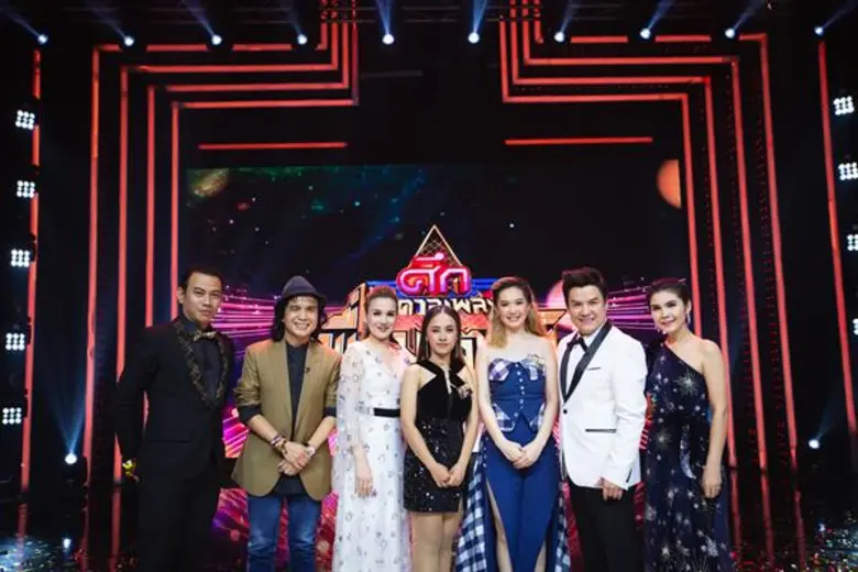 ฟาดฟันลูกคอกันจนได้ 2สาวเสียงดีมาชิงกันใน...