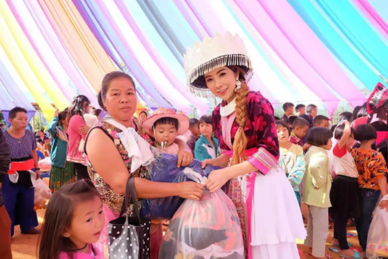 มิสม้งไทยแลนด์ จิตอาสา ปันน้ำใจ ไร้พรมแดน