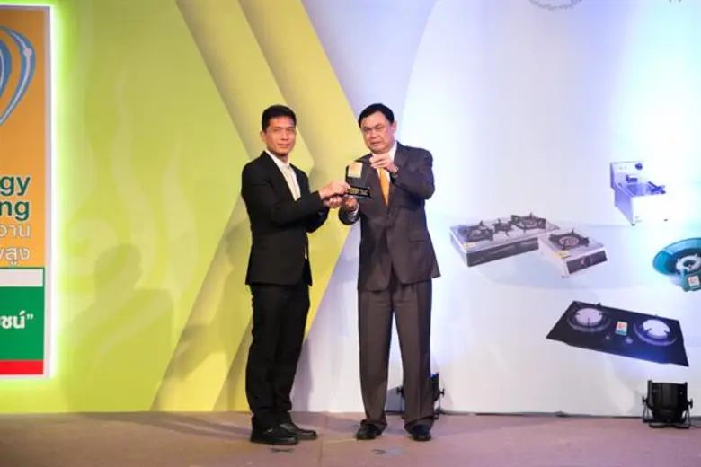 หลังคา ฉนวนกันความร้อน เอสซีจี และ อิฐมวลเบา “Q-CON” คว้ารางวัลฉลากประหยัดพลังงานเบอร์ 5 มุ่งมั่นใช้แนวคิดเศรษฐกิจหมุนเวียน (Circular Economy) พัฒนานวัตกรรมเพื่อการอยู่อาศัยที่เป็นมิตรต่อสิ่งแวดล้อมอย่างครบวงจร