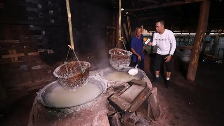 สมจิตรพาไปอึ้งกับตำนานบ่อเกลือ 800 ปี