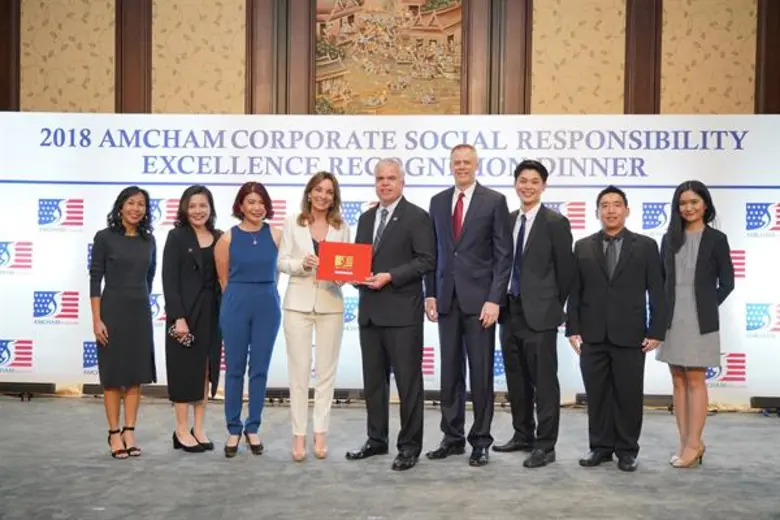 เฟดเอ็กซ์ เอ็กซ์เพรส (FedEx) บริษัทในเครื...