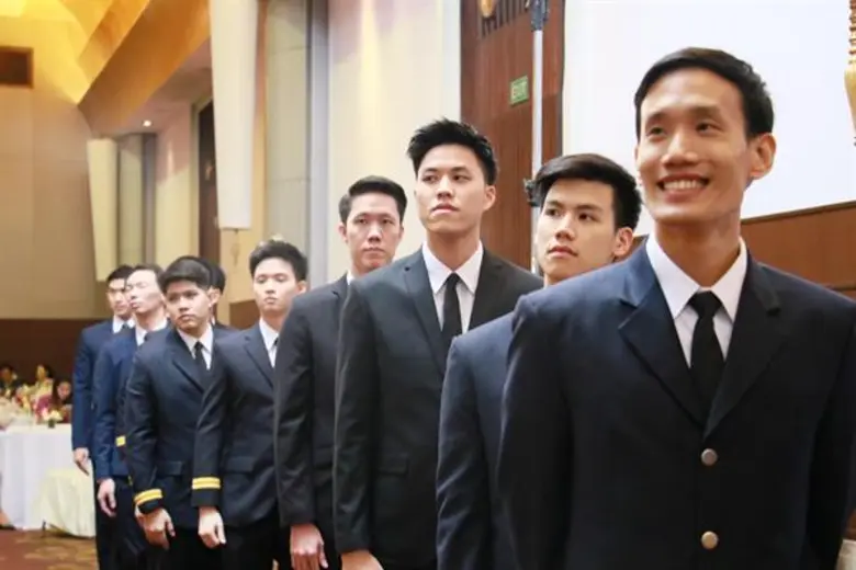 พลเรือตรี ปิยะ อาจมุงคุณ ผู้ว่าการสถาบันก...